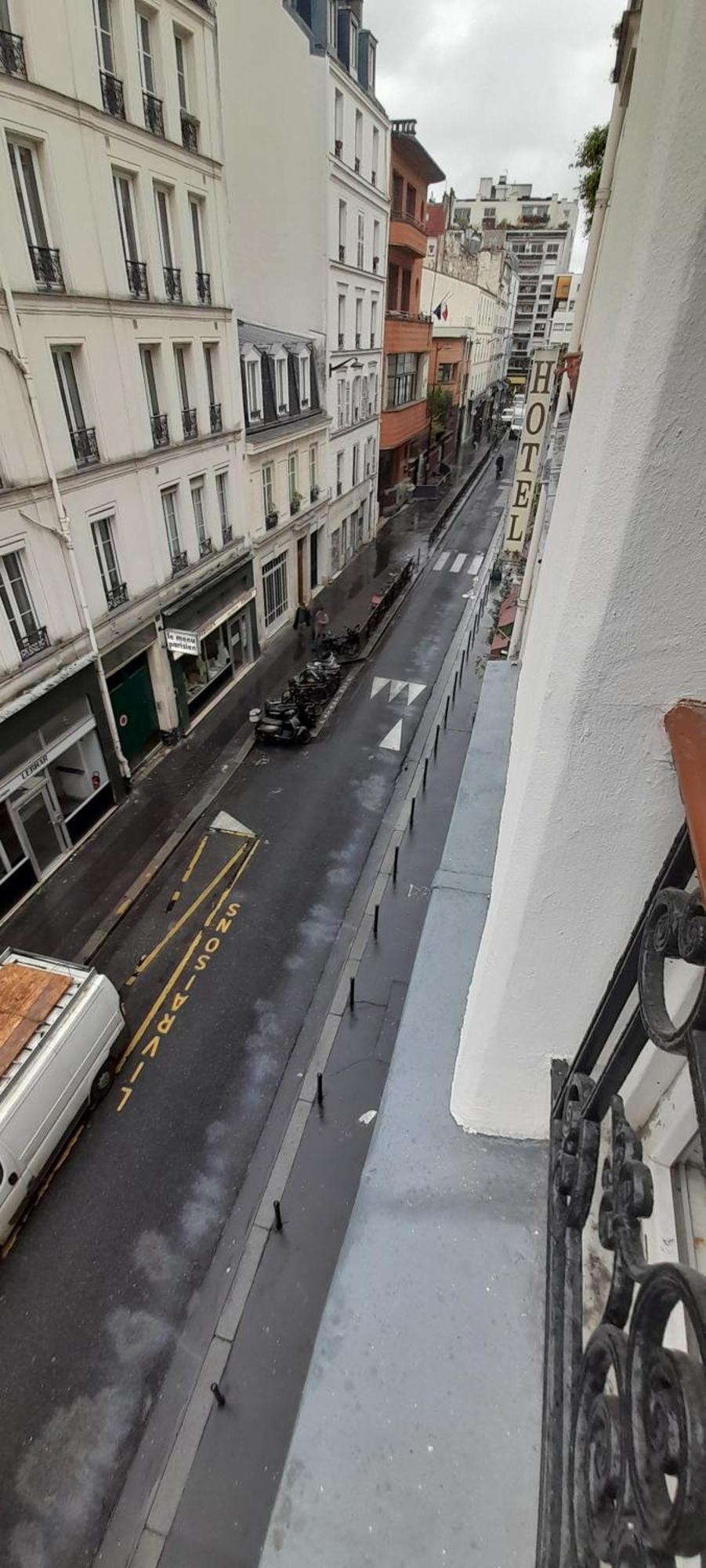 Hotel Des Andelys Paris Exterior photo