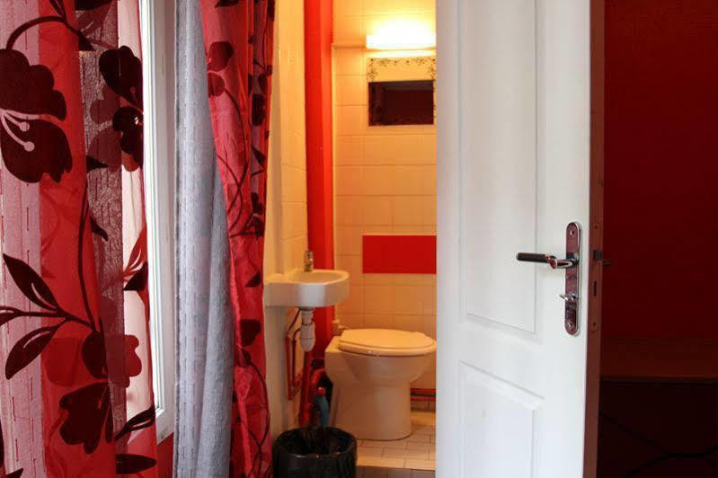 Hotel Des Andelys Paris Exterior photo